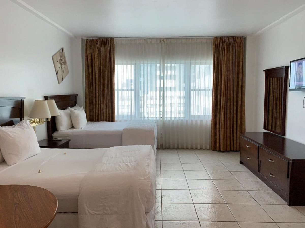 Beachfront Studios Casablanca Rentals Майами-Бич Экстерьер фото
